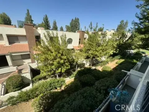 Woodland Hills, CA 91367,5550 Owensmouth Ave #217