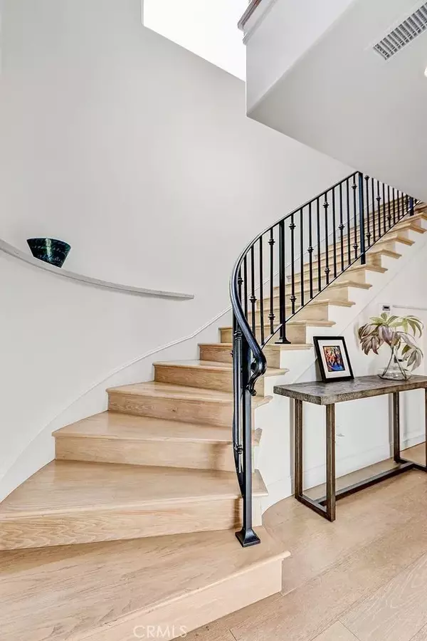 Redondo Beach, CA 90277,105 S Juanita #A