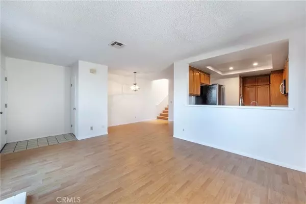 Torrance, CA 90504,2527 Artesia #67