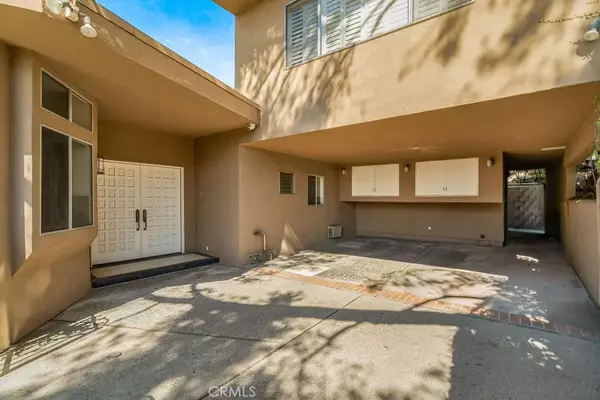 Los Angeles, CA 90049,1387 Casiano