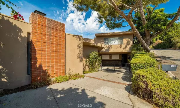 Los Angeles, CA 90049,1387 Casiano