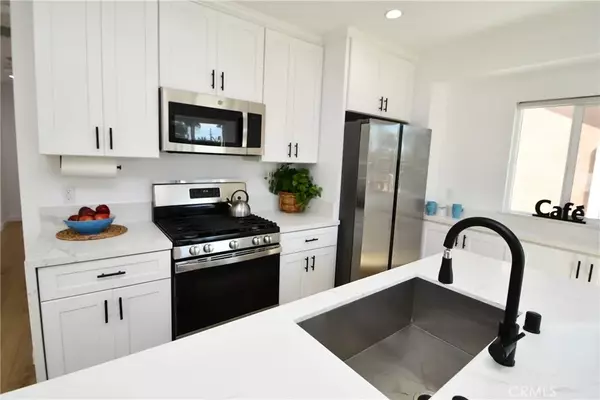 Inglewood, CA 90302,935 E Fairview Boulevard