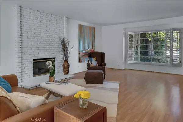 Chatsworth, CA 91311,20306 Tau Place