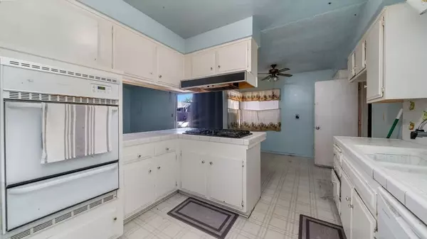 Lawndale, CA 90260,4222 W 156th
