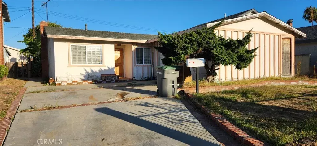 Carson, CA 90745,23602 Nicolle Avenue