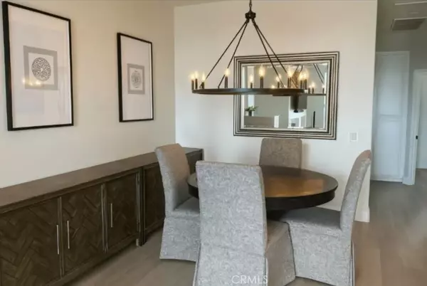 Lake Forest, CA 92679,28552 Sorano