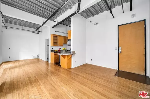 312 W 5th Street #1121, Los Angeles, CA 90013
