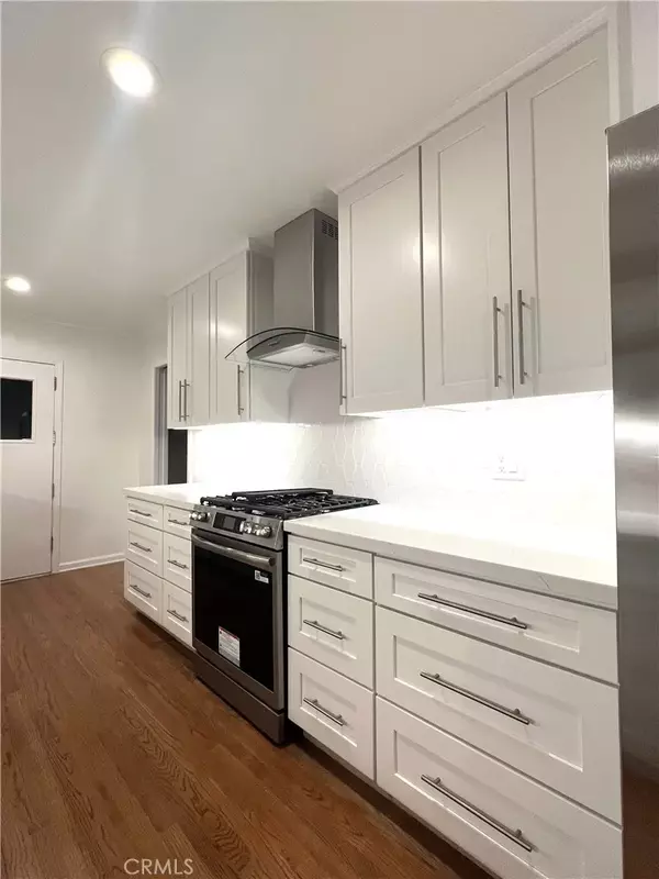 Inglewood, CA 90303,2308 W Century Boulevard