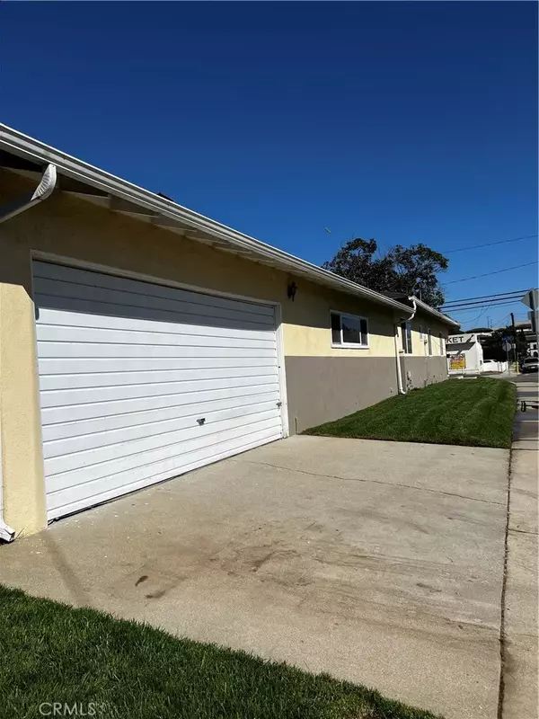 Torrance, CA 90502,22443 Meyler
