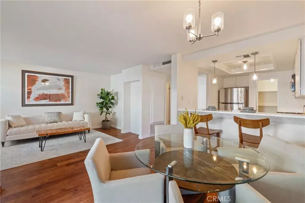 North Hills, CA 91343,15735 Nordhoff #17