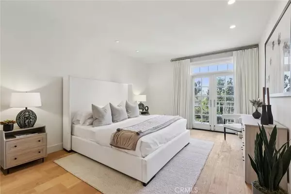 Santa Monica, CA 90403,1040 4th #407