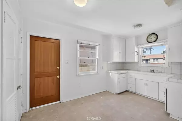 Hawthorne, CA 90250,5340 W 122nd
