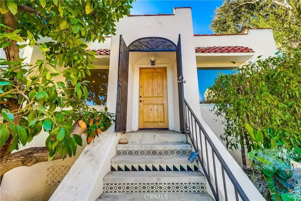 Los Angeles, CA 90012,1007 Marview Avenue