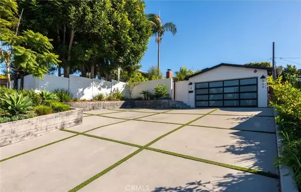 966 Rosecrans Avenue, Manhattan Beach, CA 90266