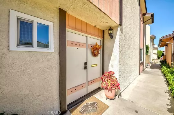 Hawthorne, CA 90250,14002 Cerise