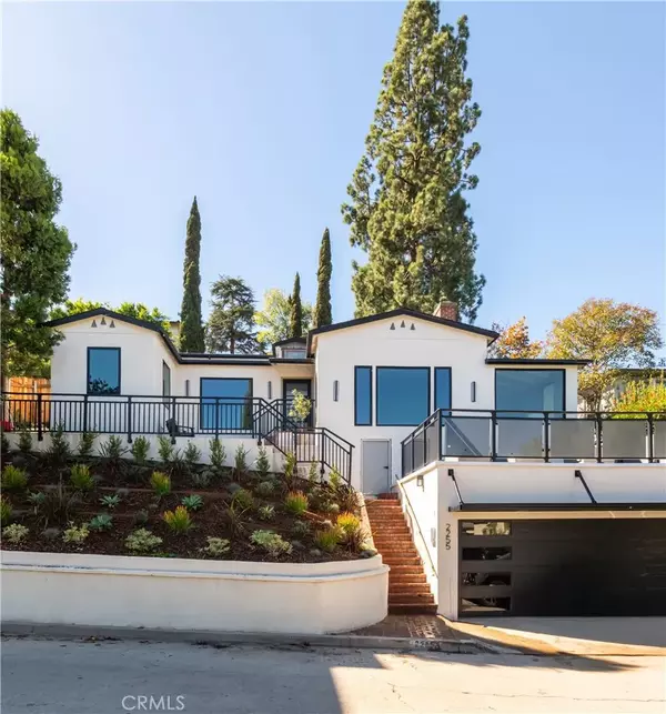 2255 Talmadge, Los Angeles, CA 90027