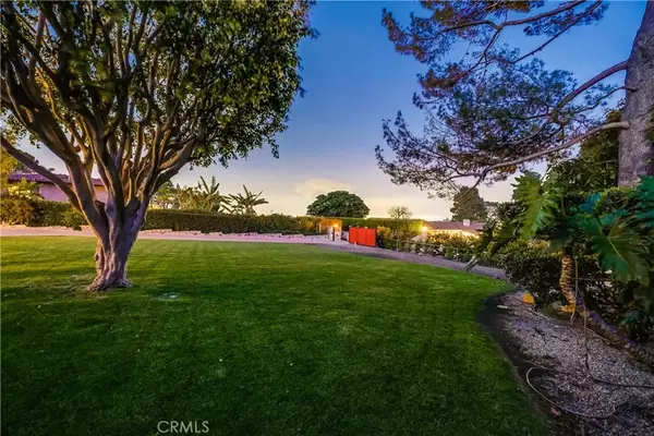 Rancho Palos Verdes, CA 90275,2 Headland Drive
