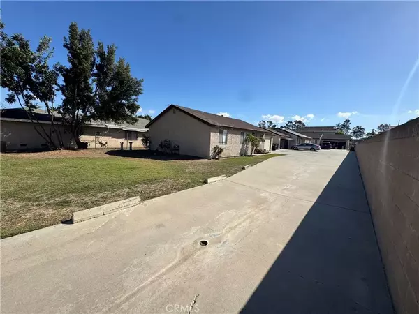 Bellflower, CA 90706,9224 Walnut Street