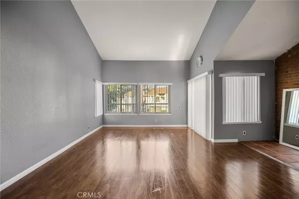 Mission Viejo, CA 92691,26562 Lucinda