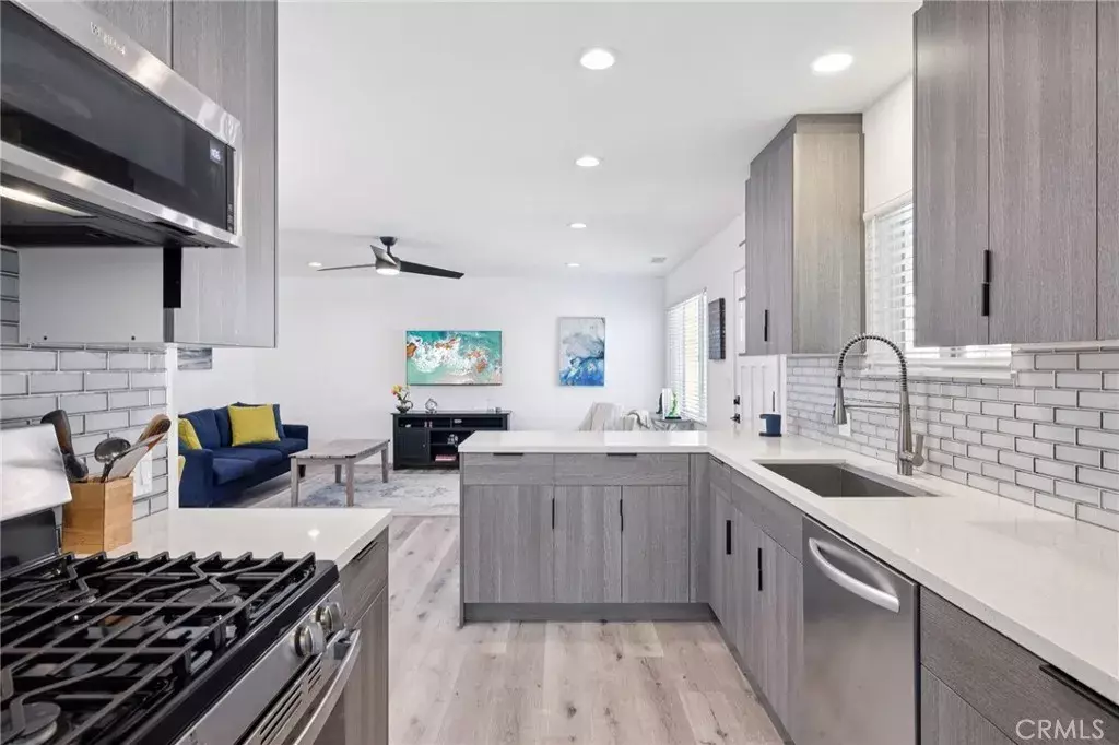 Torrance, CA 90503,19201 Entradero