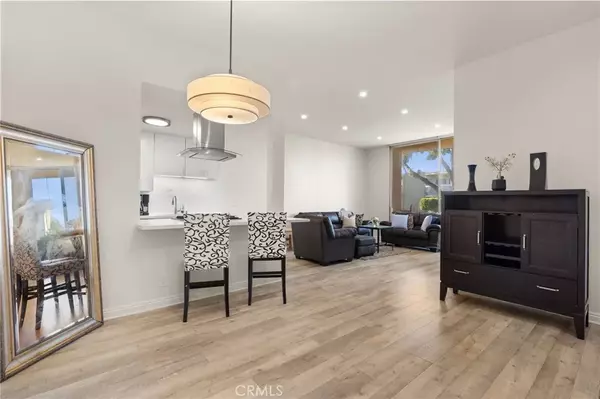 Inglewood, CA 90302,855 Victor #111