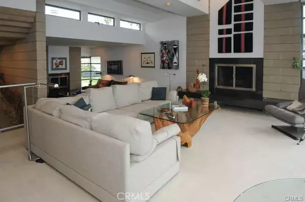 Rancho Palos Verdes, CA 90275,30003 Via Victoria