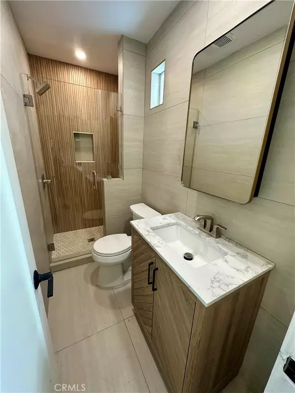 Hermosa Beach, CA 90254,933 Bayview Drive