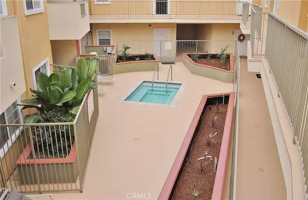 Long Beach, CA 90807,1215 E San Antonio Drive