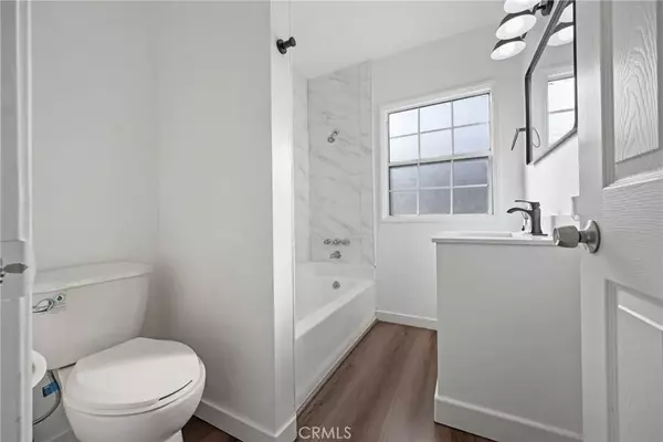 Los Angeles, CA 90002,906 E 87th Street