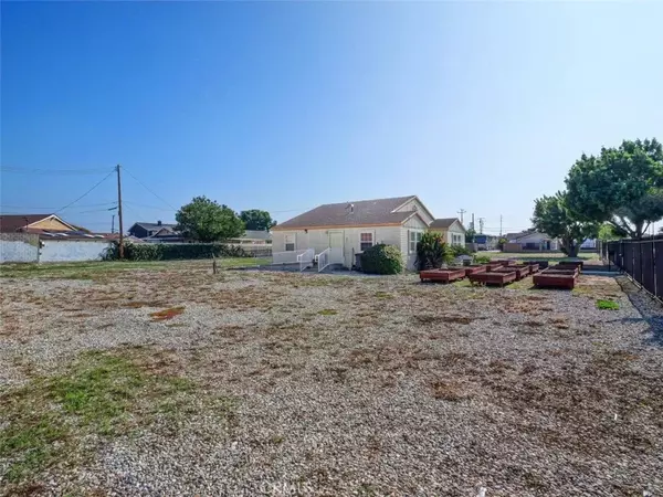 Carson, CA 90745,22108 Avalon