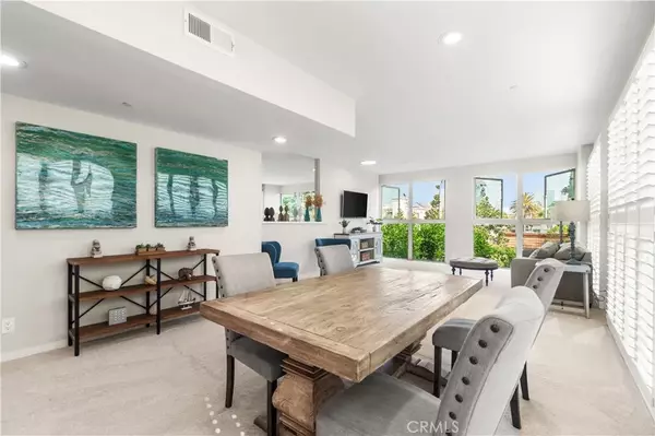 1927 Glendon #301, Los Angeles, CA 90025