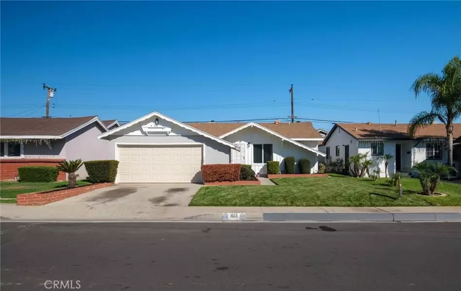 1613 W Piru Street, Compton, CA 90222
