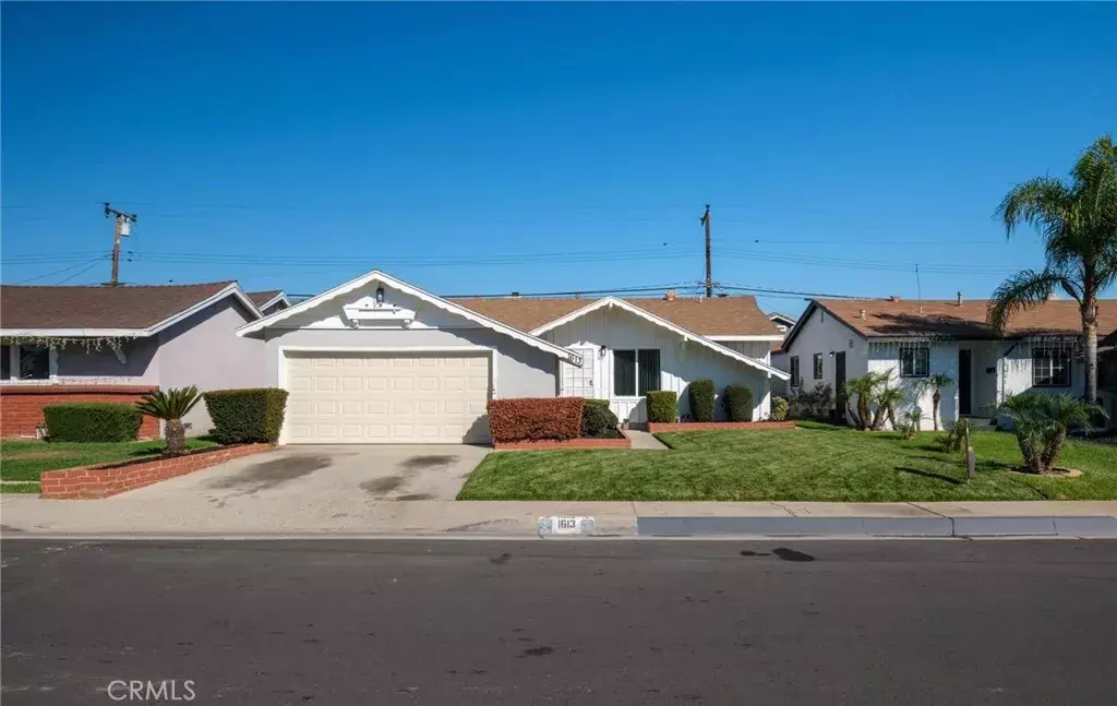 Compton, CA 90222,1613 W Piru Street