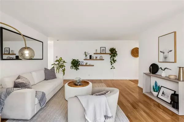 Santa Monica, CA 90403,947 16th Street #5