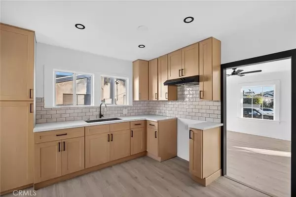 San Pedro, CA 90731,684 W 18th