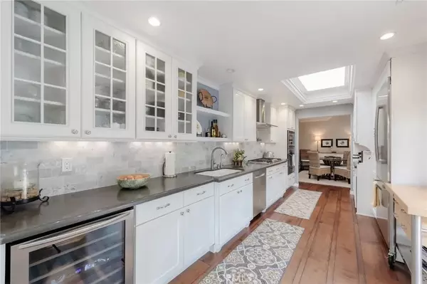 Manhattan Beach, CA 90266,1 Santa Rosa Court