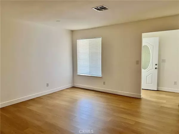 Lancaster, CA 93536,44333 Albeck