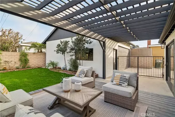 Torrance, CA 90503,908 Fonthill Avenue