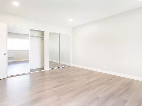 Los Angeles, CA 90068,2027 Vista Del Mar #5