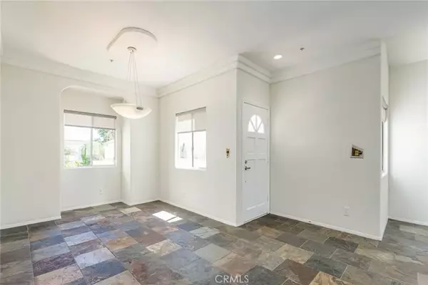 Redondo Beach, CA 90278,2213 Marshallfield Lane #B