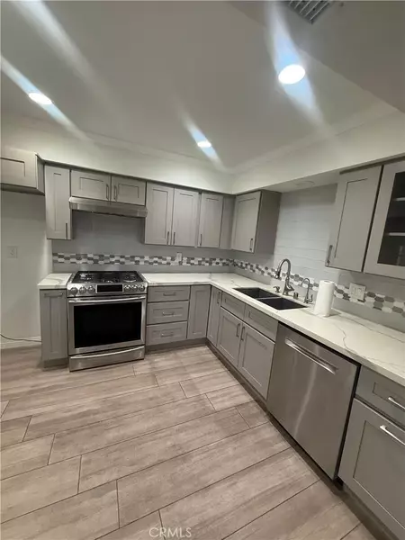 2248 Del Mar #7, Montrose, CA 91020