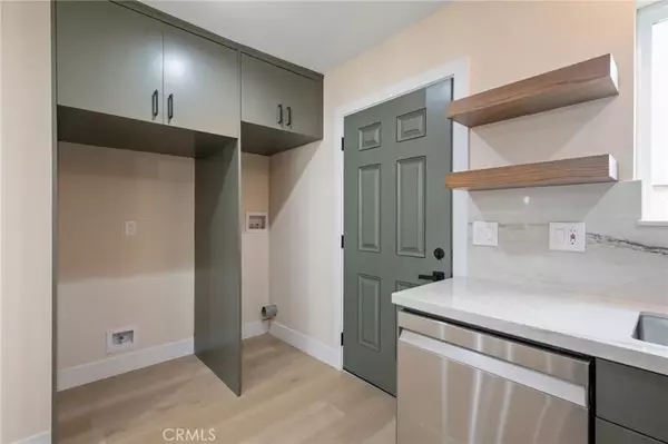 Los Angeles, CA 90044,745 W 106th