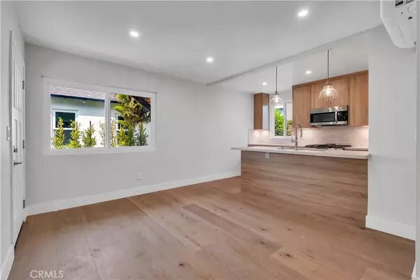 Santa Monica, CA 90405,1034 Grant St #1R