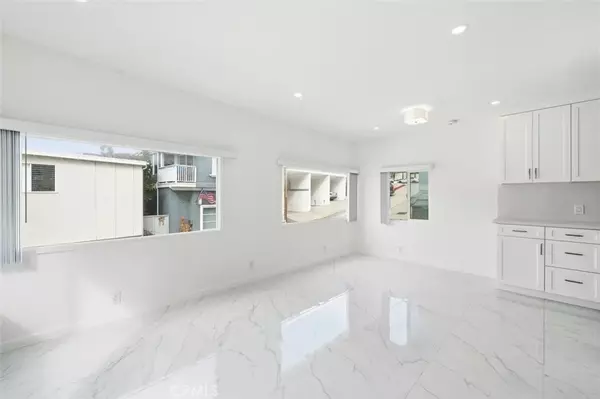 Manhattan Beach, CA 90266,220 39th #B