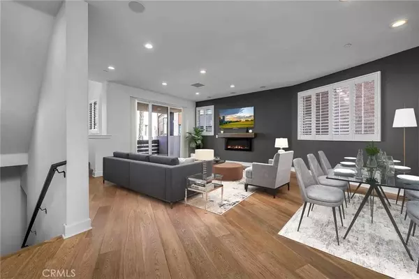 Playa Vista, CA 90094,5828 Sparrow Court