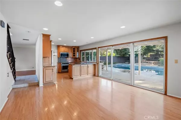 Tustin, CA 92780,14892 Foxcroft