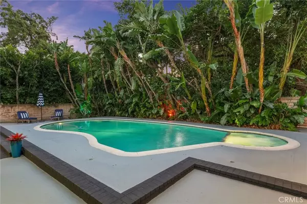 Northridge, CA 91324,9841 Donna Avenue