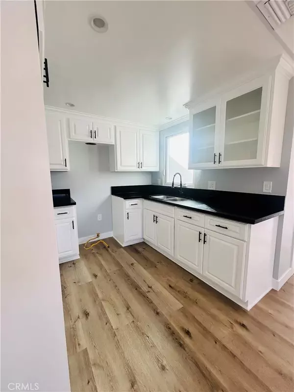 Inglewood, CA 90304,4108 W 106TH Street