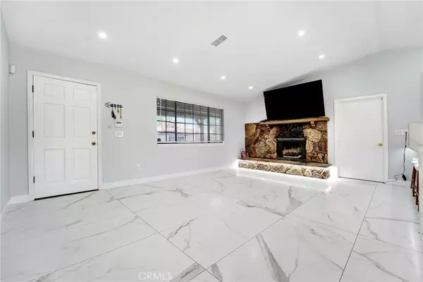 Lancaster, CA 93535,41048 173rd East