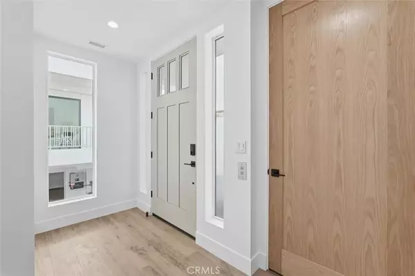 Redondo Beach, CA 90277,617 N Irena Avenue North #C